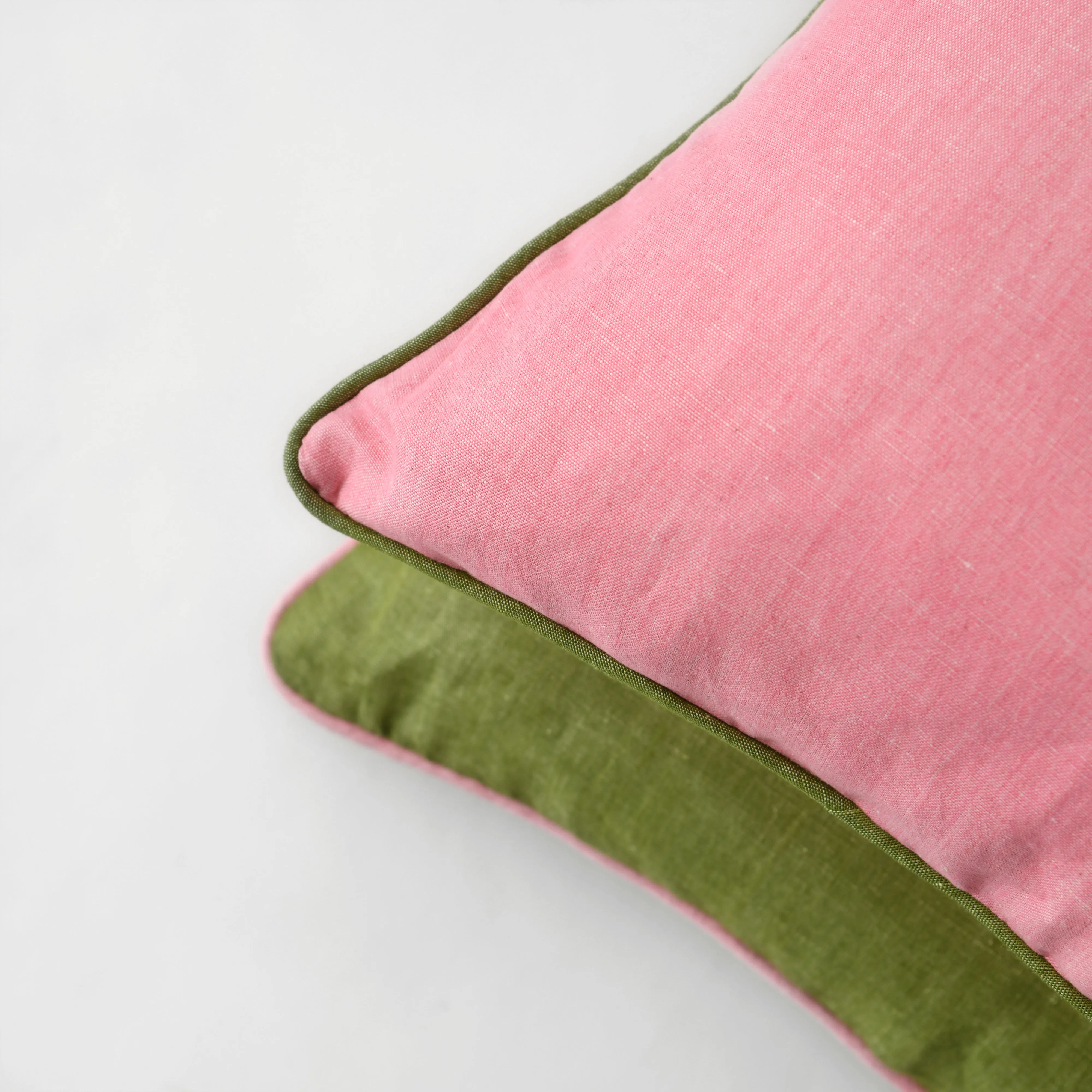 20" Square Rosa Pillow - Avocado Piping