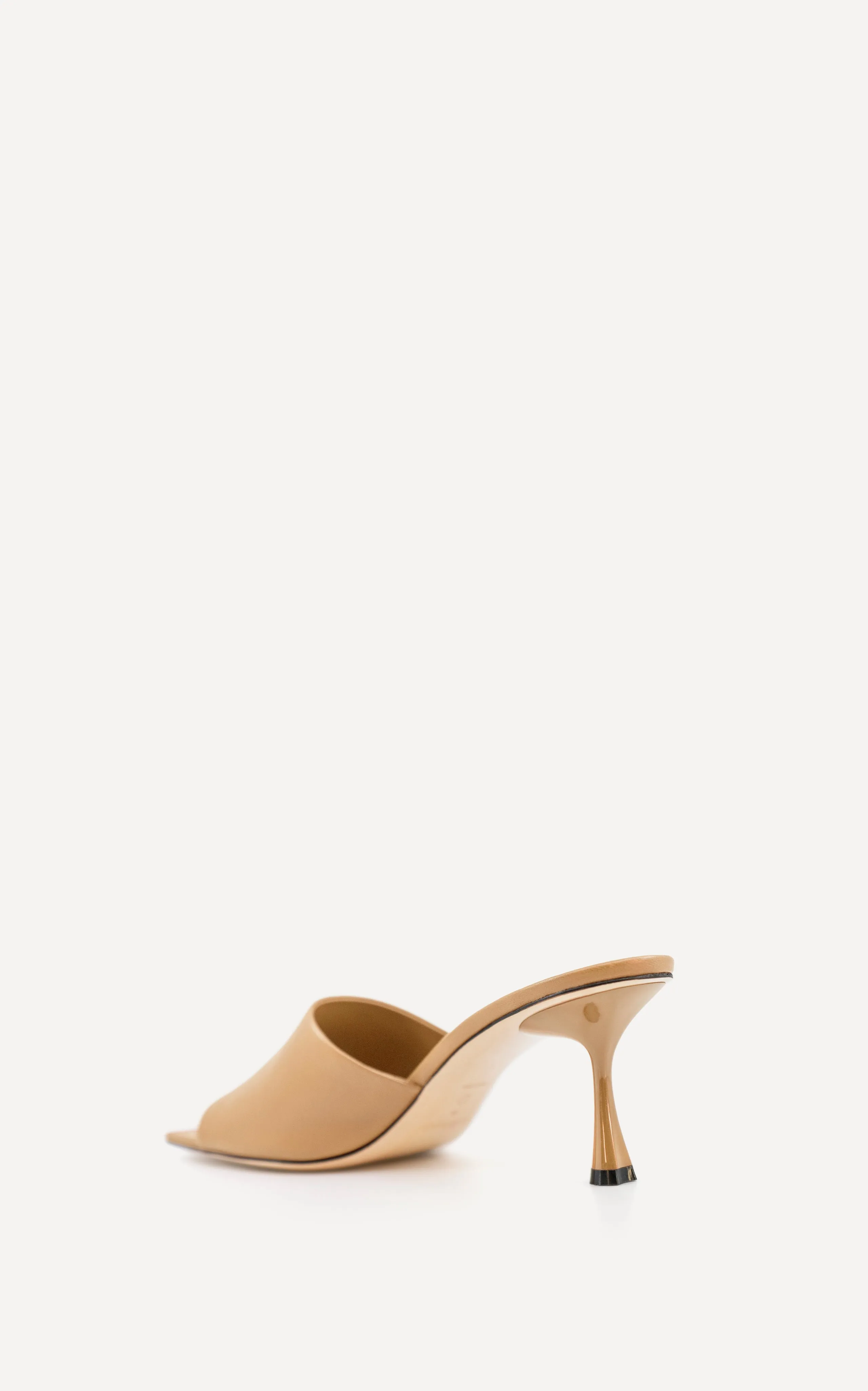 Classic 70 Mule | Beige