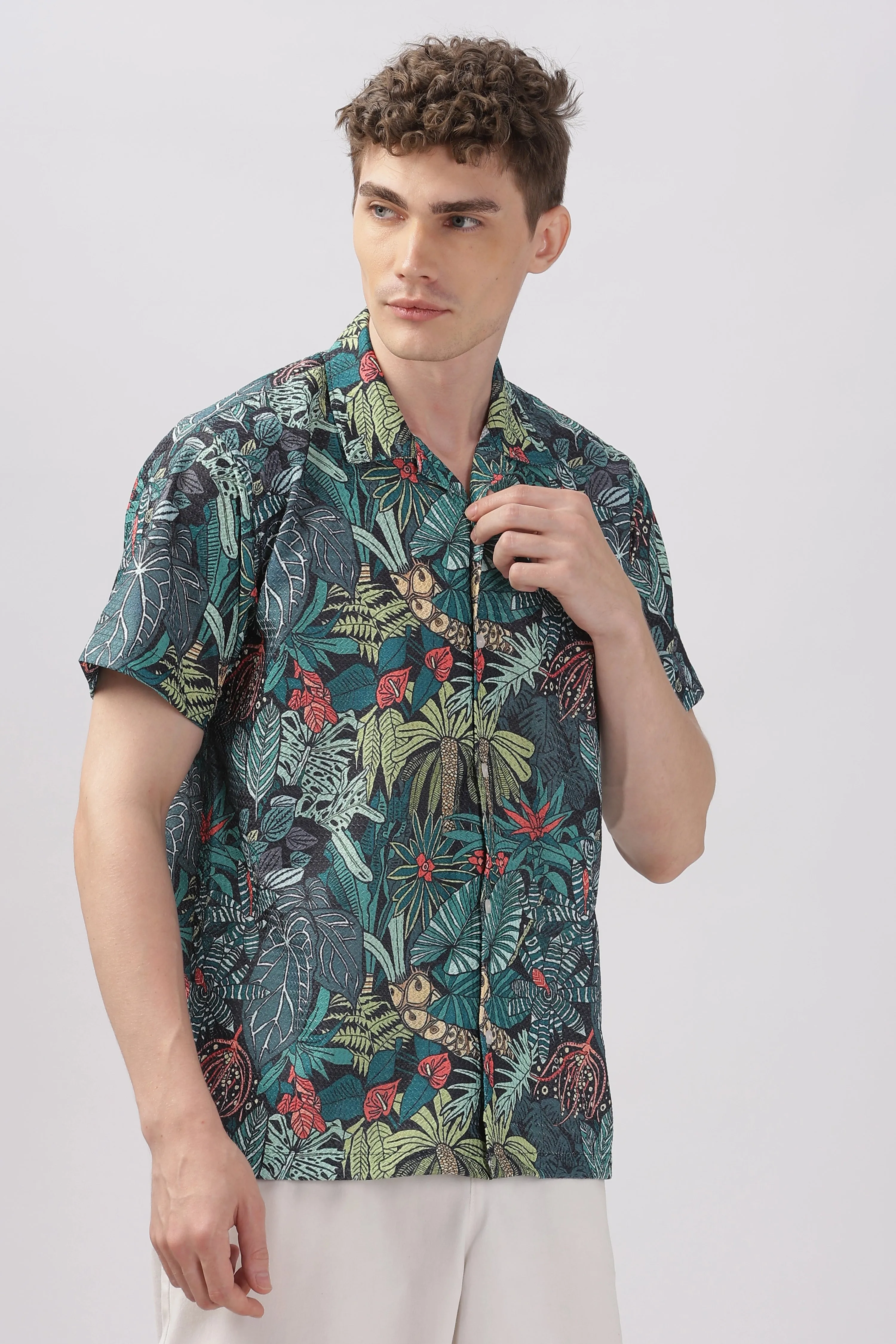 Green jungle printed textured shirt