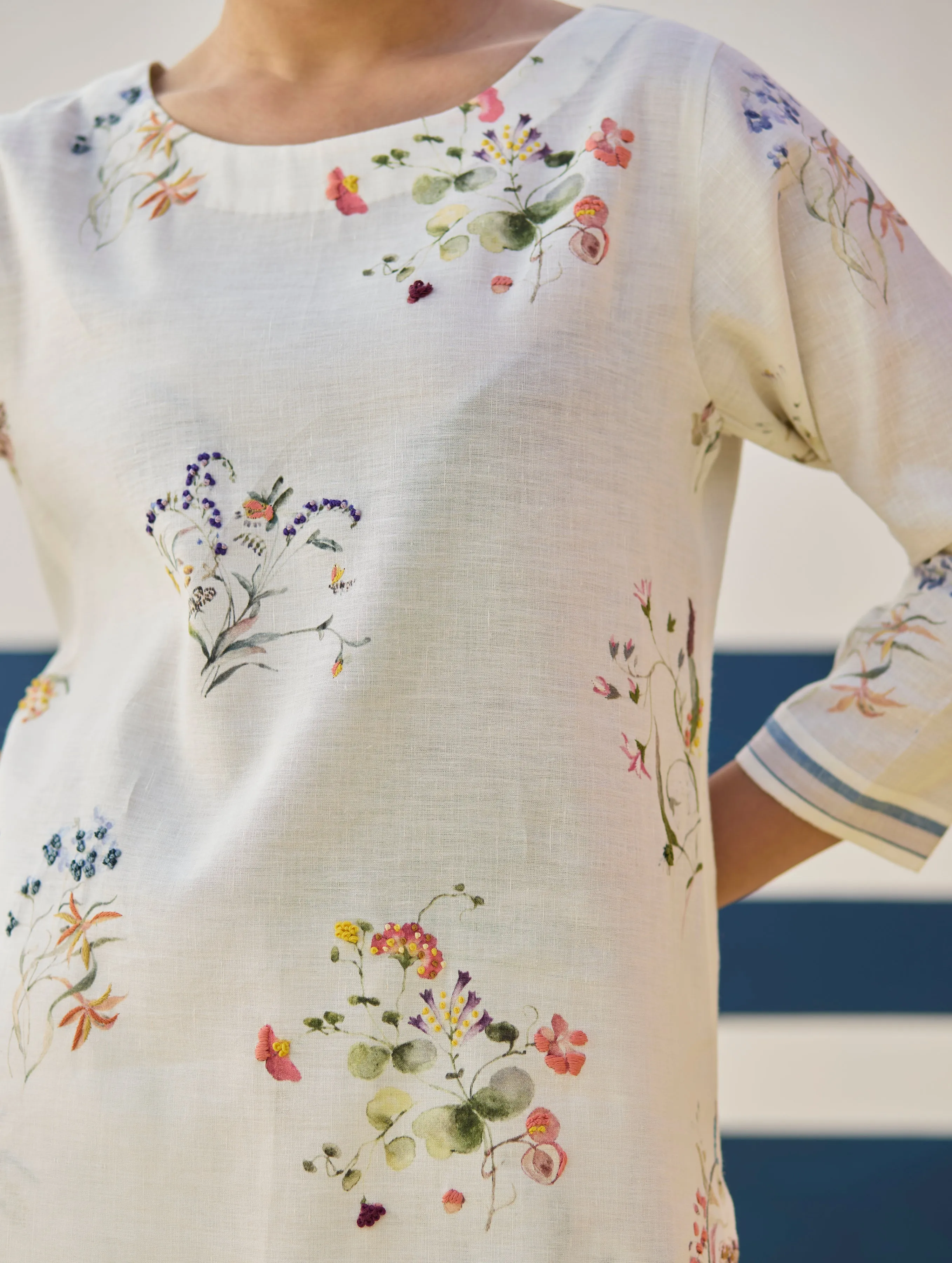 Kera Floral Hand-Embroidered Kurta - Ivory