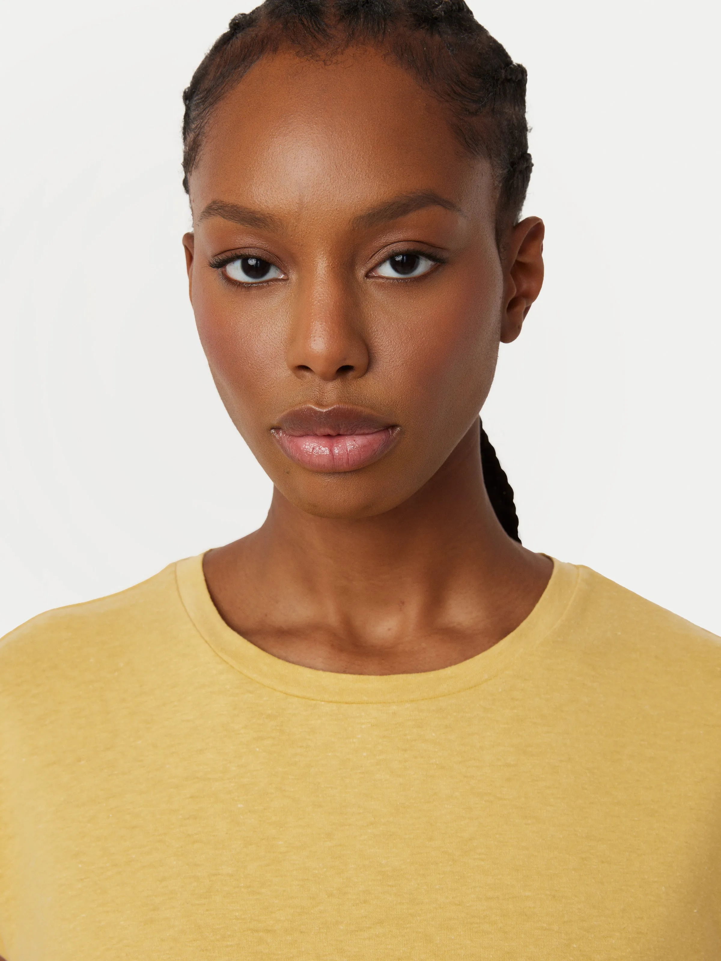 The Hemp Relaxed T-Shirt in Golden Sand